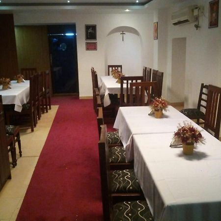 Creek Hotel - Pangim Exterior foto