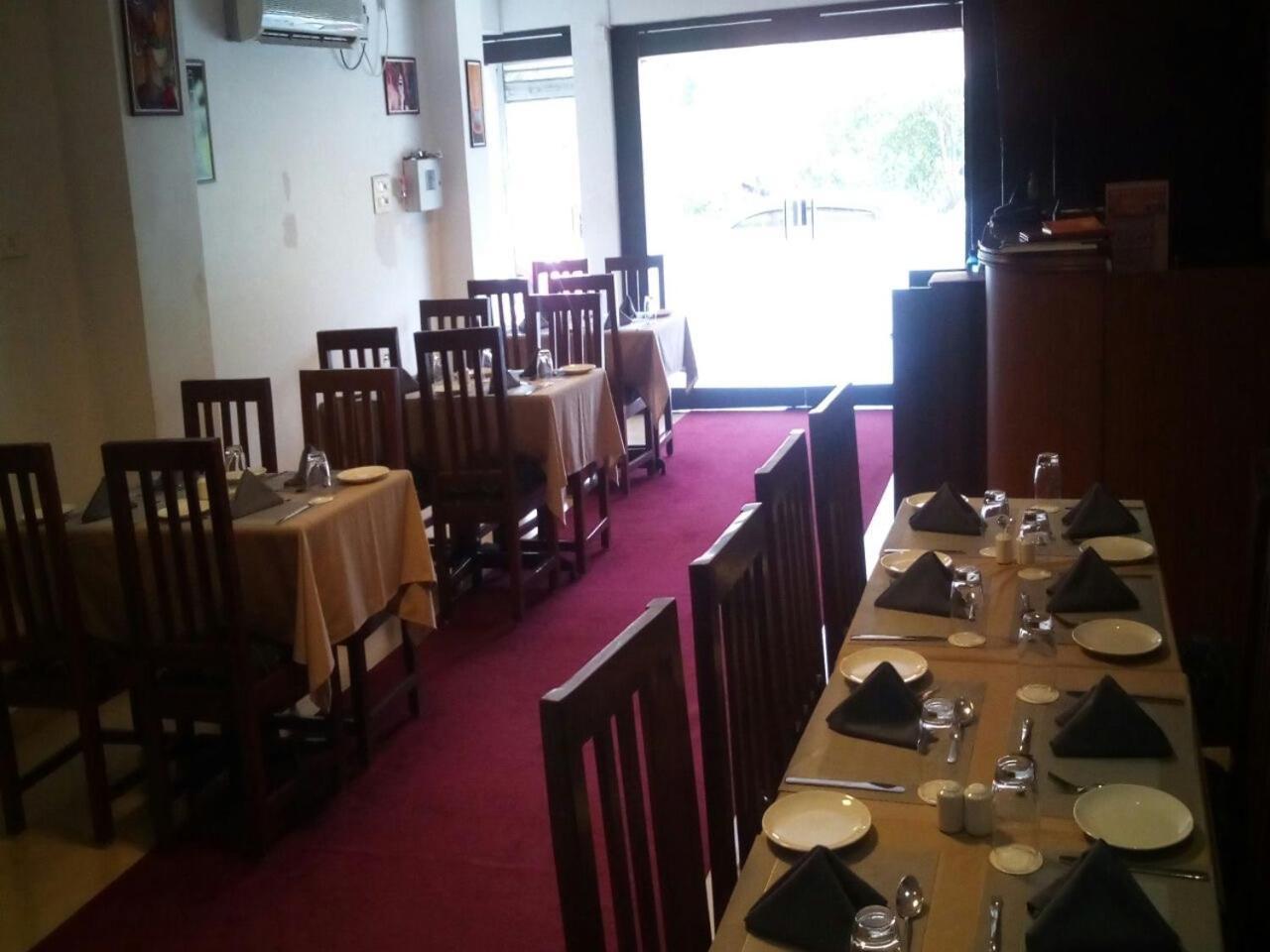 Creek Hotel - Pangim Exterior foto